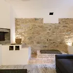 Leopardi Luxury Maison With Garden And Jacuzzi: 10 People