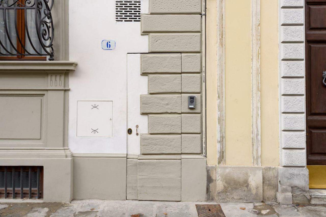 Leopardi Luxury Maison With Garden And Jacuzzi: 10 People Apartment *