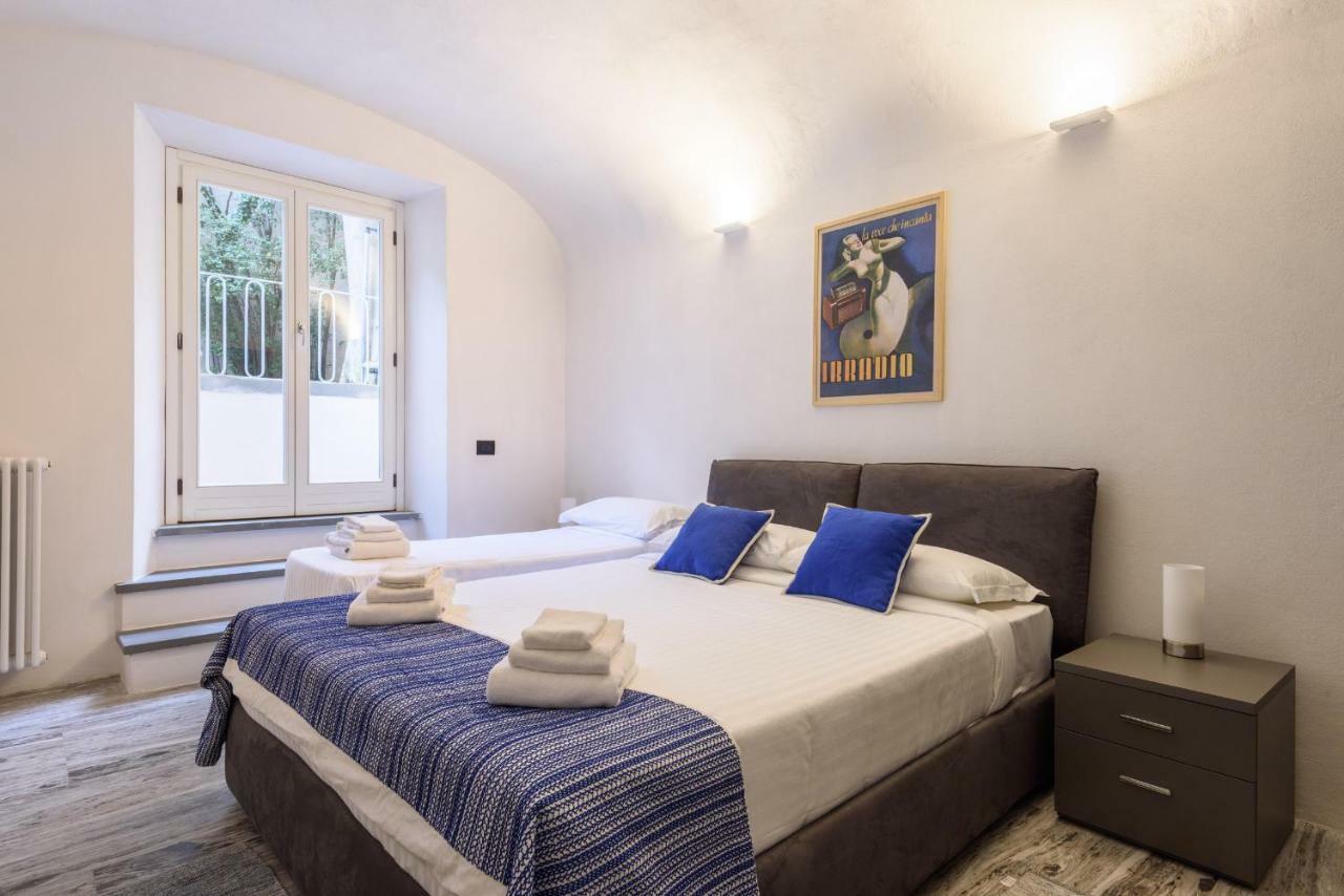 Leopardi Luxury Maison With Garden And Jacuzzi: 10 People Apartment Florence