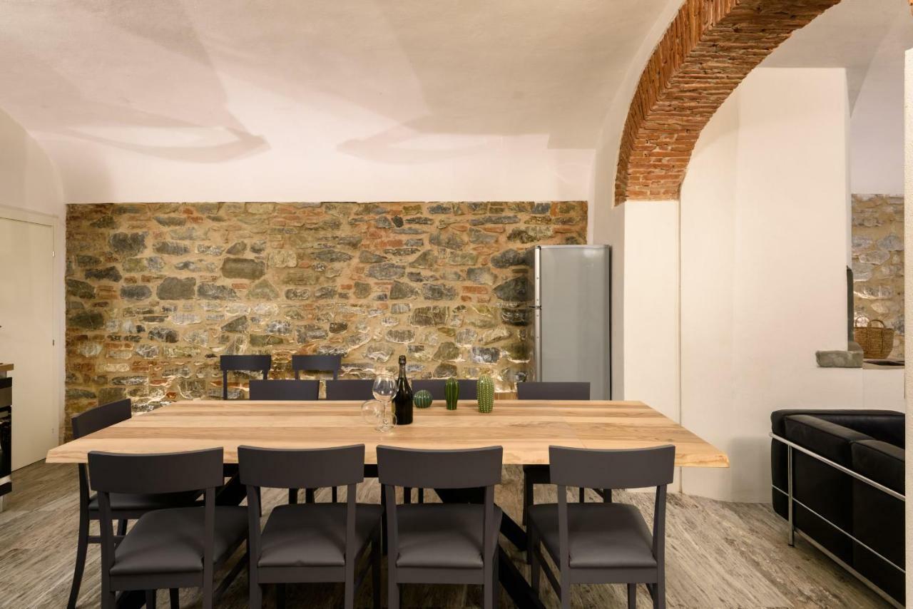 Leopardi Luxury Maison With Garden And Jacuzzi: 10 People Apartment Florence