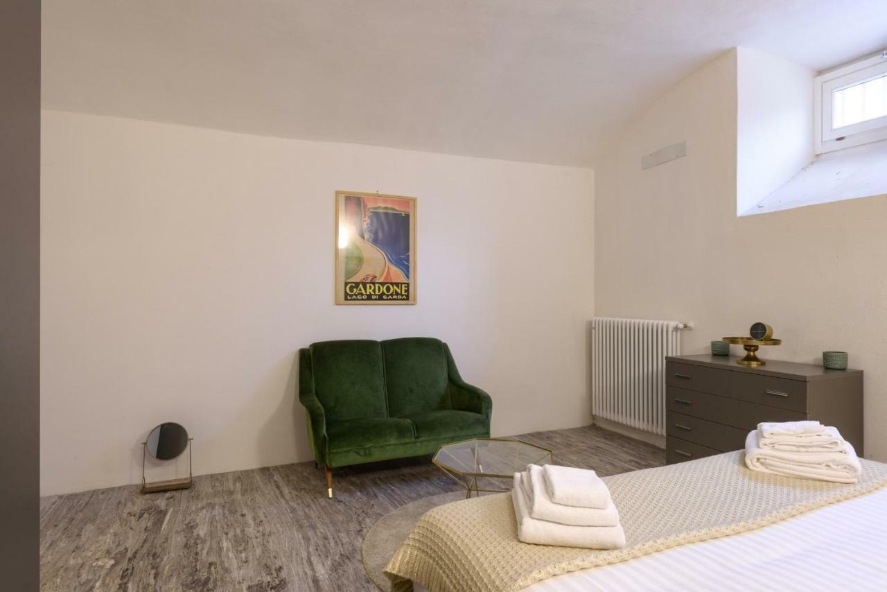 Apartment Leopardi Luxury Maison With Garden And Jacuzzi: 10 People