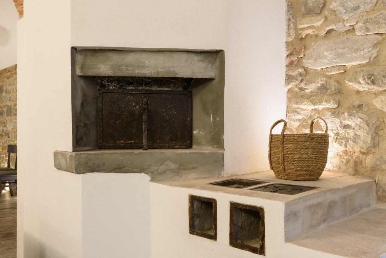 Leopardi Luxury Maison With Garden And Jacuzzi: 10 People Apartment